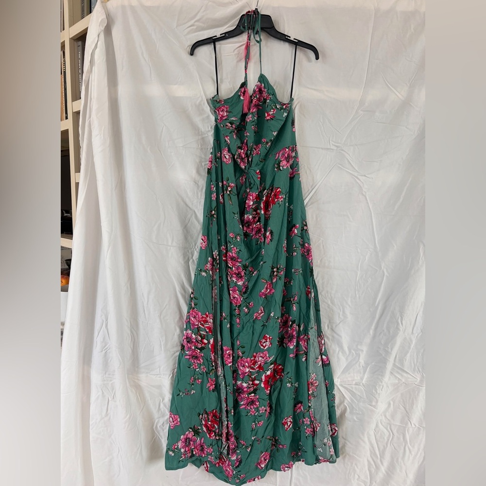 Aakaa “Away On Vacay” Green & Pink Floral Halter Maxi Sundress – Size L